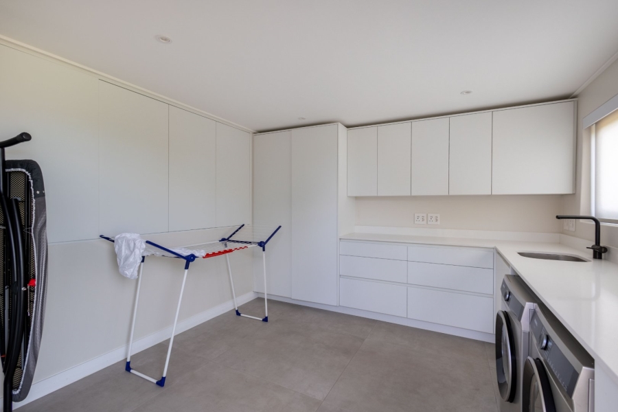 6 Bedroom Property for Sale in Cutty Sark Western Cape